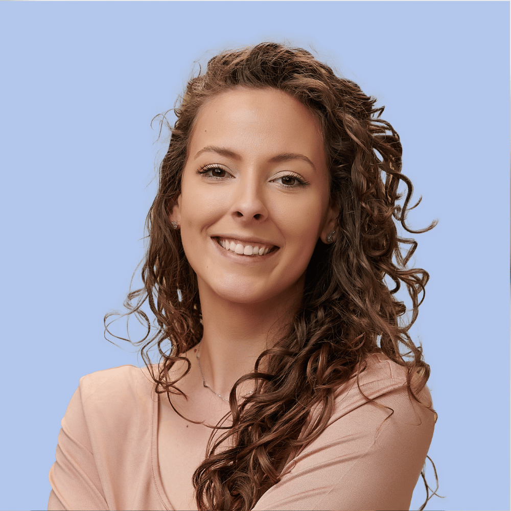 Miruna Dragomir headshot